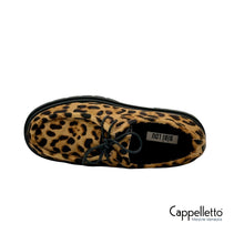 Carica l&#39;immagine nel visualizzatore di Gallery, LONZO Scarpa Norvegese Cavallino Leopardo
