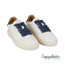 Carica l'immagine nel visualizzatore di Gallery, SOHO Uomo in Pelle Bianca con Dettagli Blu 3667
