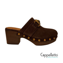 Carica l'immagine nel visualizzatore di Gallery, MANSION Clog Brown Suede Summer
