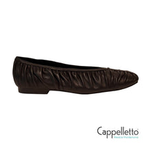 Carica l&#39;immagine nel visualizzatore di Gallery, Ballerina Arricciata in Pelle Nera
