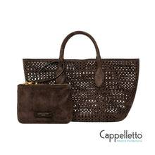 Carica l'immagine nel visualizzatore di Gallery, MASHUP Borsa Media in Suede Laserato Moka
