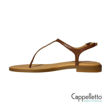 Carica l&#39;immagine nel visualizzatore di Gallery, Sandalo Infradito Flat Nappa Cuoio
