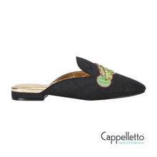Carica l'immagine nel visualizzatore di Gallery, Embroidered SLIPPER Black
