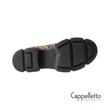 Carica l&#39;immagine nel visualizzatore di Gallery, CPH 570 Chelsea in Suede Leo
