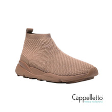 Carica l'immagine nel visualizzatore di Gallery, K Sneaker 709 Knit Runner Mid Brown
