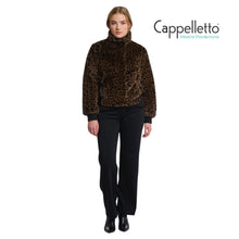 Carica l&#39;immagine nel visualizzatore di Gallery, AMBRA Giubbo corto in Ecopelliccia Leopard
