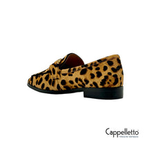 Carica l&#39;immagine nel visualizzatore di Gallery, VELA Loafer Fibbia Leopardo
