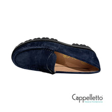 Carica l'immagine nel visualizzatore di Gallery, FIJO Mocassino Donna in Camoscio Arricciato Blu
