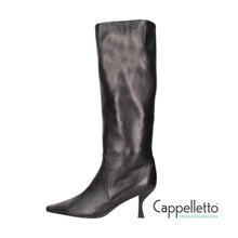 Carica l&#39;immagine nel visualizzatore di Gallery, Stivale a Tubo Pelle Nera
