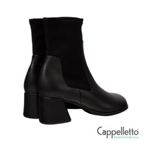 Carica l'immagine nel visualizzatore di Gallery, KORA Stivaletto Donna in Pelle e Tessuto Nero

