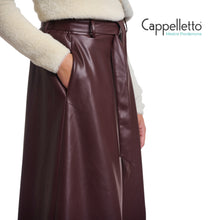 Carica l&#39;immagine nel visualizzatore di Gallery, CHELSEA Gonna in EcoPelle Cioccolato
