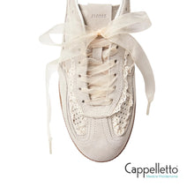 Carica l&#39;immagine nel visualizzatore di Gallery, TB490 Crochet Cream Sneaker
