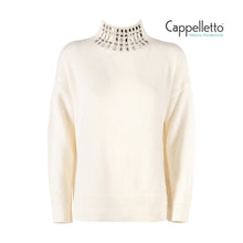 Carica l&#39;immagine nel visualizzatore di Gallery, MORELLI Maglia Collo Alto con Ricamo - Avorio
