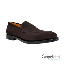 Carica l'immagine nel visualizzatore di Gallery, Loafer 1875 in Suede Mogano
