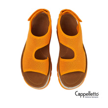 Carica l&#39;immagine nel visualizzatore di Gallery, ORUGA UP Gampi Opal Orange Sandal
