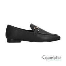 Carica l&#39;immagine nel visualizzatore di Gallery, ASHE Mocassino in Pelle Nera
