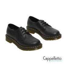 Carica l'immagine nel visualizzatore di Gallery, Scarpa Oxford 1461 Black Nappa
