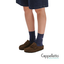 Carica l'immagine nel visualizzatore di Gallery, NAPLES Uomo Wrapped Suede Carafe
