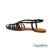 Carica l'immagine nel visualizzatore di Gallery, Sandalo Gabbietta Borchie 514 Nappa Nera
