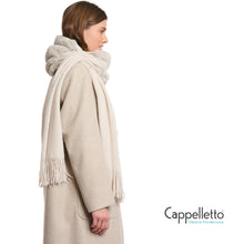 Carica l&#39;immagine nel visualizzatore di Gallery, VLIEN Sciarpa con Dettaglio in EcoPelliccia Betulla
