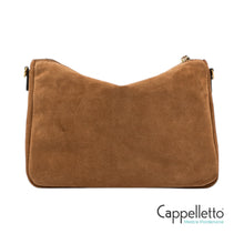 Carica l'immagine nel visualizzatore di Gallery, NORA Pouch Suede Caramel
