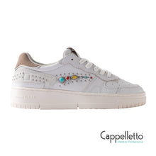 Carica l'immagine nel visualizzatore di Gallery, TORNEO PURE Donna Studs White
