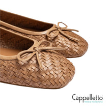 Carica l'immagine nel visualizzatore di Gallery, BIENZA Ballerina in Pelle Intrecciata Mid Skin
