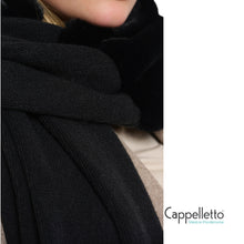 Carica l&#39;immagine nel visualizzatore di Gallery, VLIEN Sciarpa con Dettaglio in EcoPelliccia Nero
