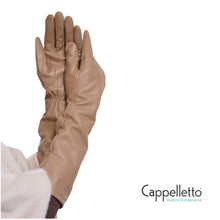 Carica l'immagine nel visualizzatore di Gallery, FLORIANNE Guanti Lunghi in Pelle Taupe

