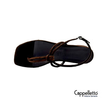 Carica l'immagine nel visualizzatore di Gallery, Sandalo infradito Suede Testa di Moro 2095
