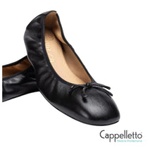 Carica l'immagine nel visualizzatore di Gallery, CACERIN Ballerina in Pelle Nera
