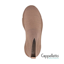 Carica l'immagine nel visualizzatore di Gallery, K Sneaker 709 Knit Runner Mid Brown
