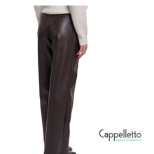 Carica l'immagine nel visualizzatore di Gallery, CORIAN REGULAR Pantalone EcoPelle Marrone
