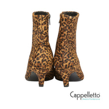 Carica l'immagine nel visualizzatore di Gallery, VICKY Stivaletto Pony Lince Tan
