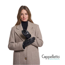 Carica l'immagine nel visualizzatore di Gallery, SEMIRA Guanti in Pelle con Fiocco Nero
