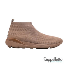 Carica l'immagine nel visualizzatore di Gallery, K Sneaker 709 Knit Runner Mid Brown
