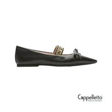 Carica l&#39;immagine nel visualizzatore di Gallery, BALLERINA in Pelle con Elastico Logo Black
