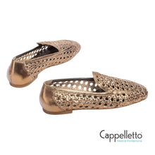 Carica l'immagine nel visualizzatore di Gallery, BAIX Mocassino Pelle Intrecciata Bronzo
