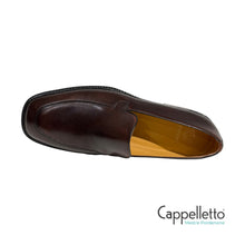 Carica l'immagine nel visualizzatore di Gallery, VALDOBBIADENE Rapid Loafer Top Calf Cigar
