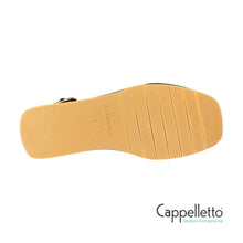 Carica l&#39;immagine nel visualizzatore di Gallery, SADDIE Sandalo Flat Calidis Brown
