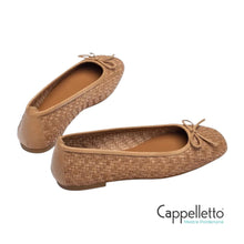 Carica l'immagine nel visualizzatore di Gallery, BIENZA Ballerina in Pelle Intrecciata Mid Skin
