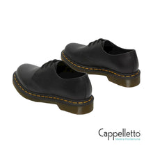 Carica l'immagine nel visualizzatore di Gallery, Scarpa Oxford 1461 Black Nappa
