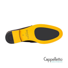 Carica l'immagine nel visualizzatore di Gallery, Mocassino Mono Fibbia in Suede Marrone "Terre"

