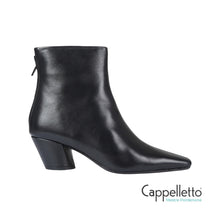 Carica l'immagine nel visualizzatore di Gallery, BEATRICE Stivaletto in Pelle Nera
