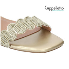 Carica l'immagine nel visualizzatore di Gallery, Sandalo Flat Oro 873
