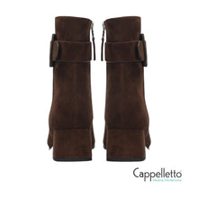 Carica l&#39;immagine nel visualizzatore di Gallery, ALTAIR Booties 50 Suede Marrone
