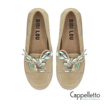 Carica l'immagine nel visualizzatore di Gallery, TANA Loafer Allacciata Motivo Floreale Camoscio Beige
