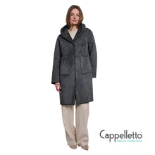 Carica l'immagine nel visualizzatore di Gallery, AMI Cappotto Teddy Reversibile con Cappuccio Urban Teal
