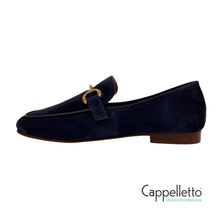 Carica l'immagine nel visualizzatore di Gallery, ASHE Mocassino Donna in Camoscio Blu
