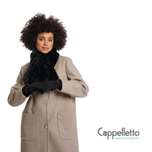 Carica l&#39;immagine nel visualizzatore di Gallery, DANZO Guanti in EcoPelliccia Nera
